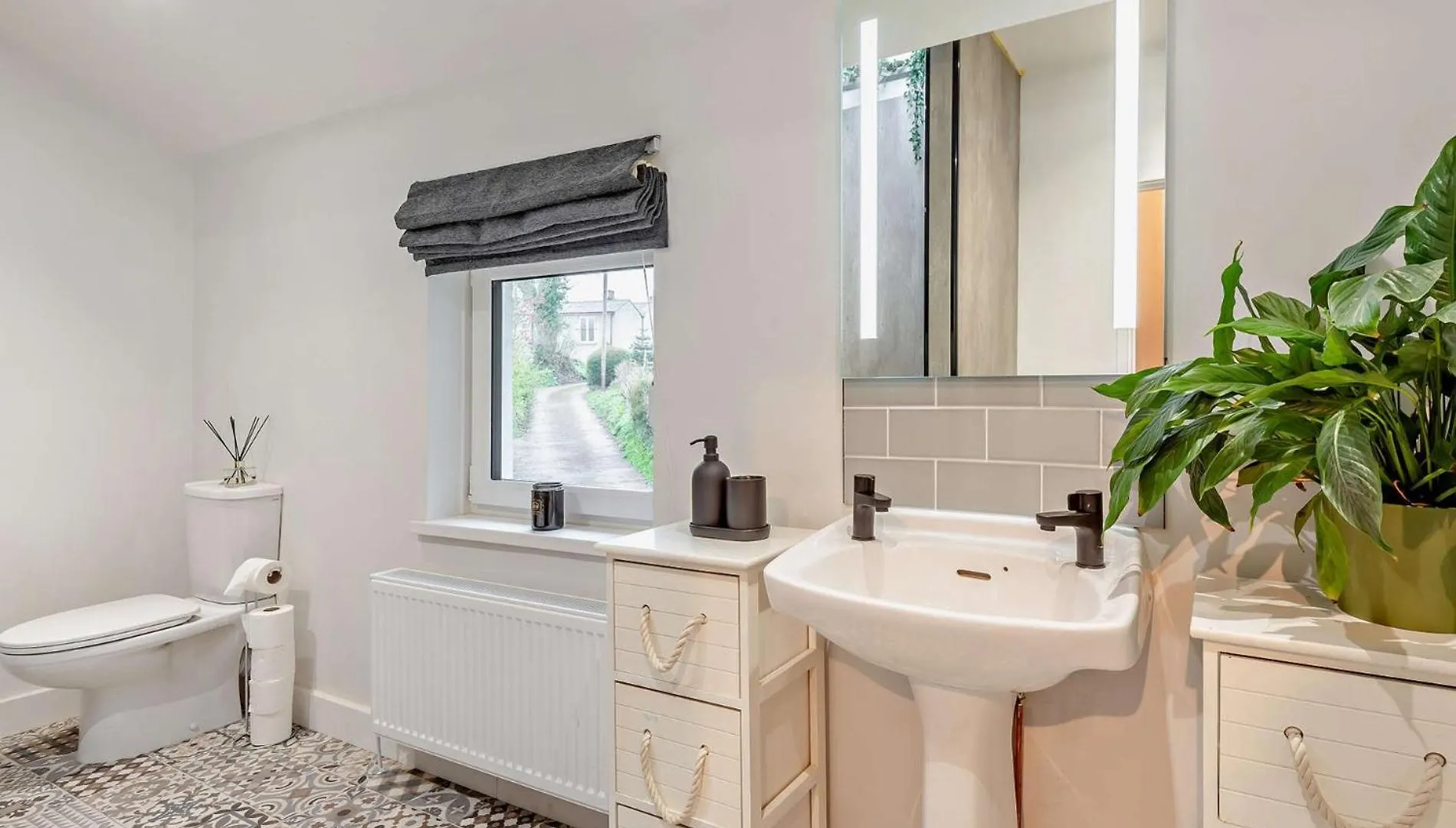 2 Bed In Maryport 91132 *