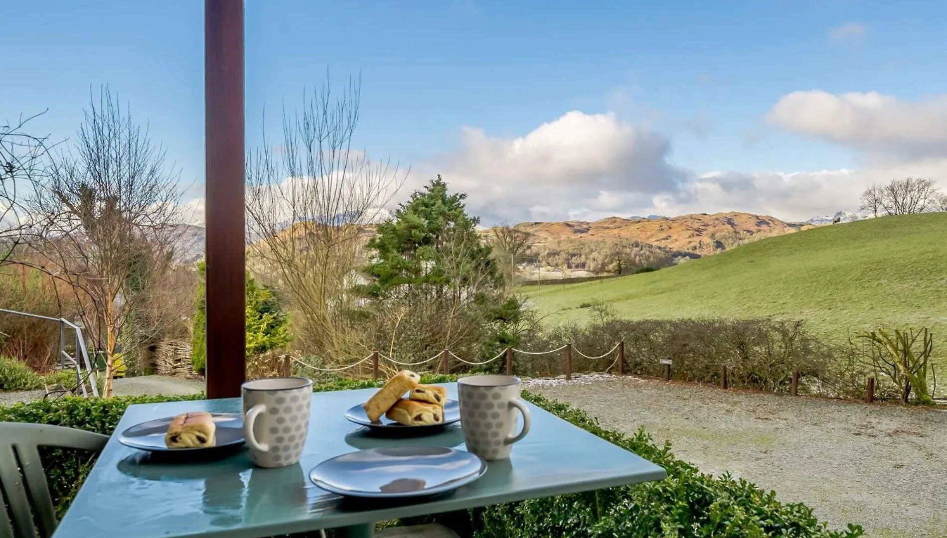 1 Bed In 90637 * Ambleside