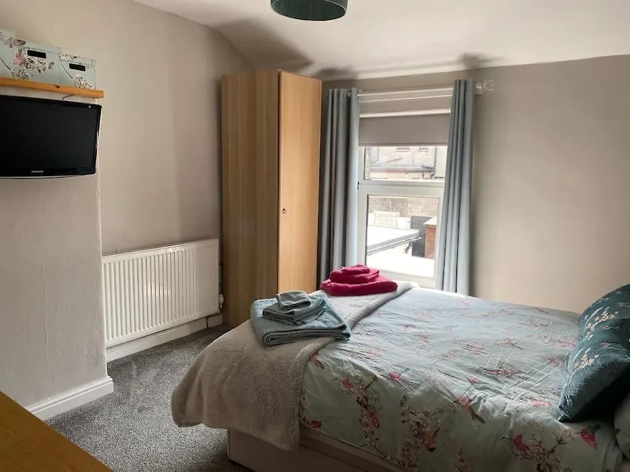 Outskirts Of Ulverston, Entire Cottage - Sleeps 4 Holiday home Ulverston