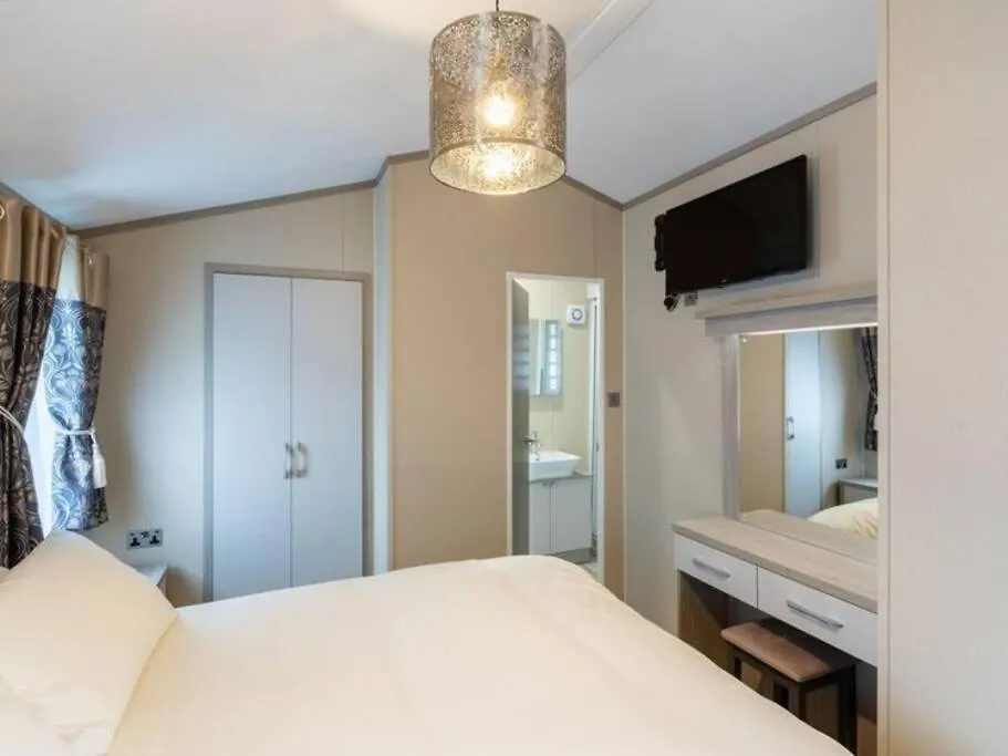 Windermere Lodge شقة