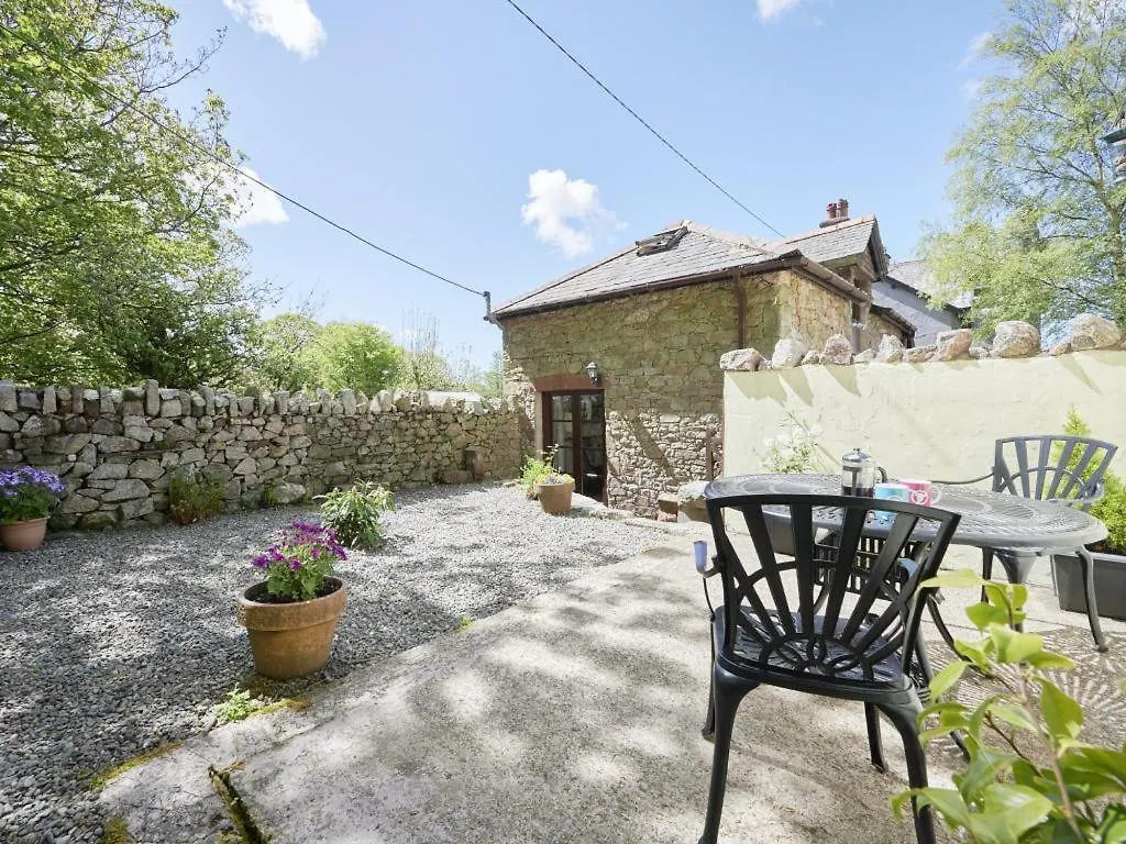 1 Bed In Eskdale Sz471