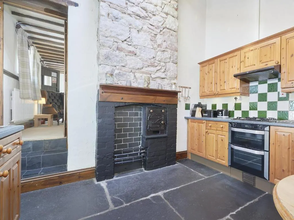 1 Bed In Eskdale Sz471 Holiday home *