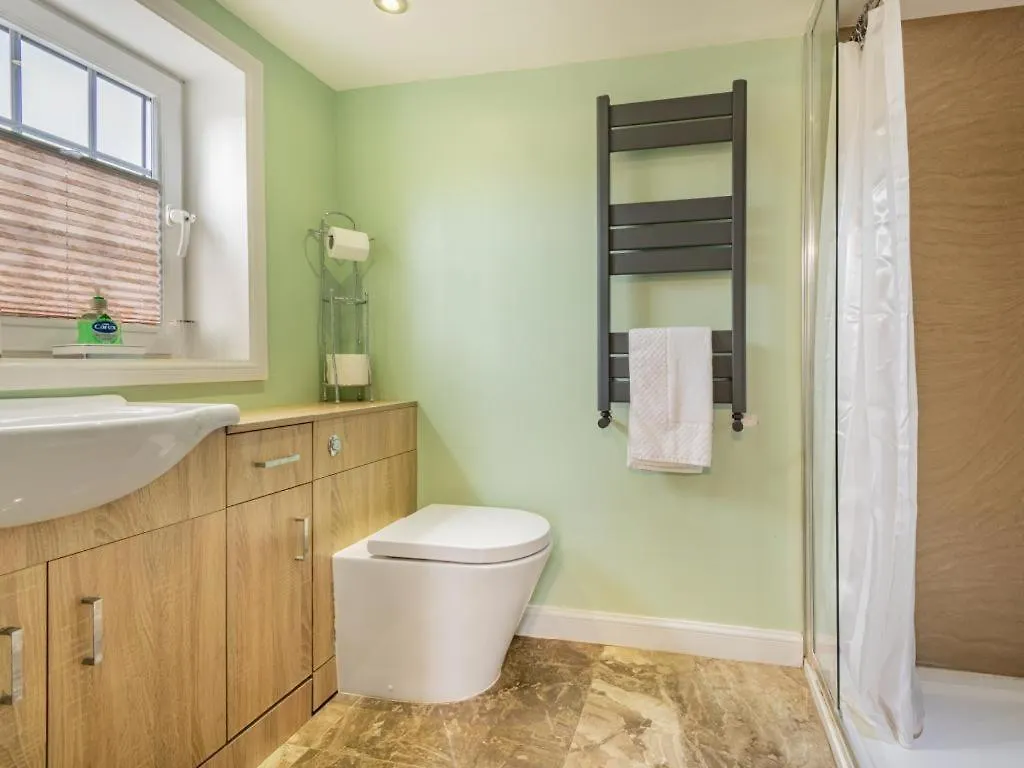 4 Bed In Sz321 Holiday home