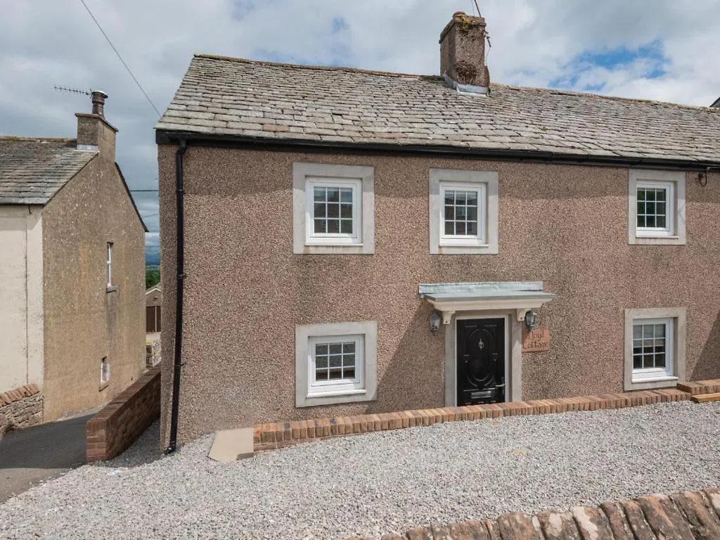 4 Bed In Sz321 Holiday home Hackthorpe