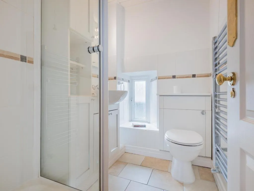 3 Bed In Sz469 Windermere