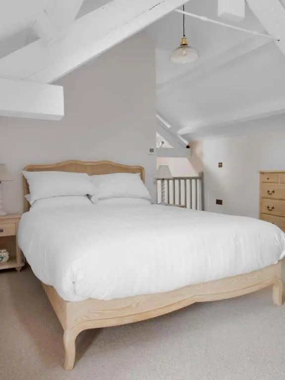 4 Bed In Askham Sz264 *