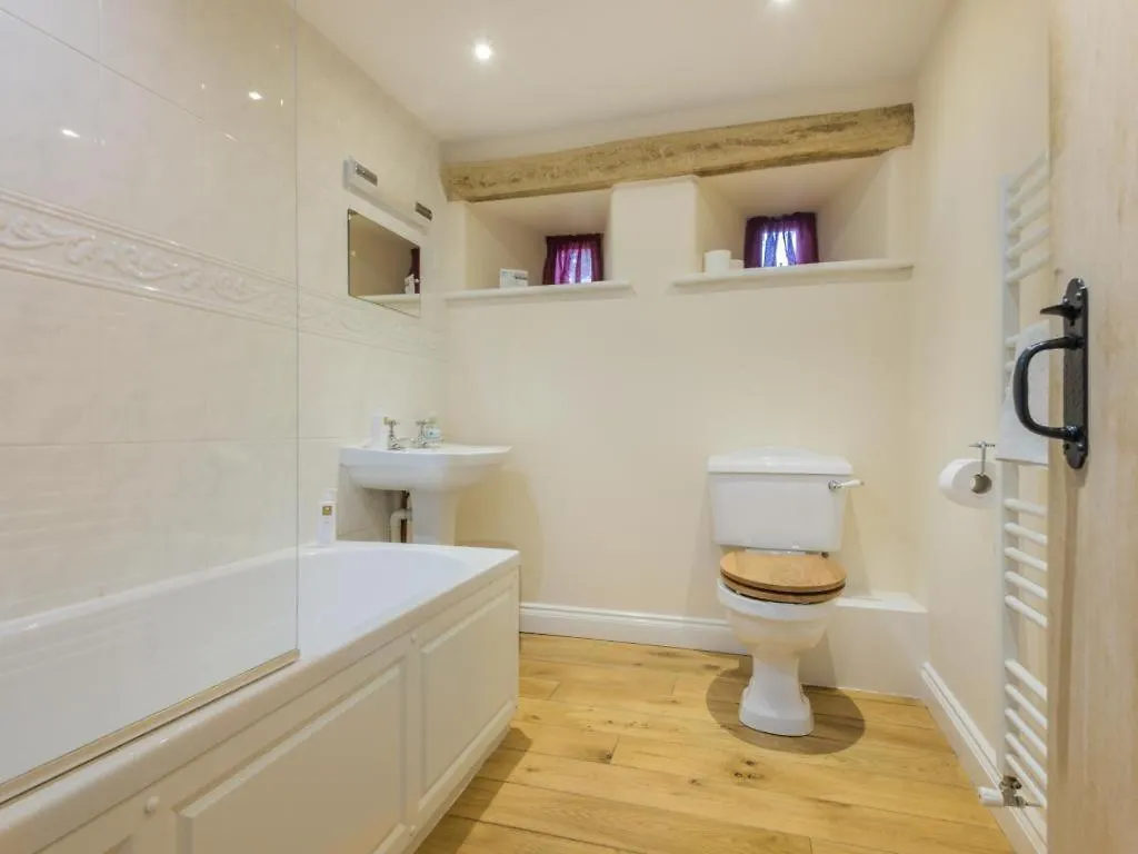2 Bed In Sz470 Holiday home *