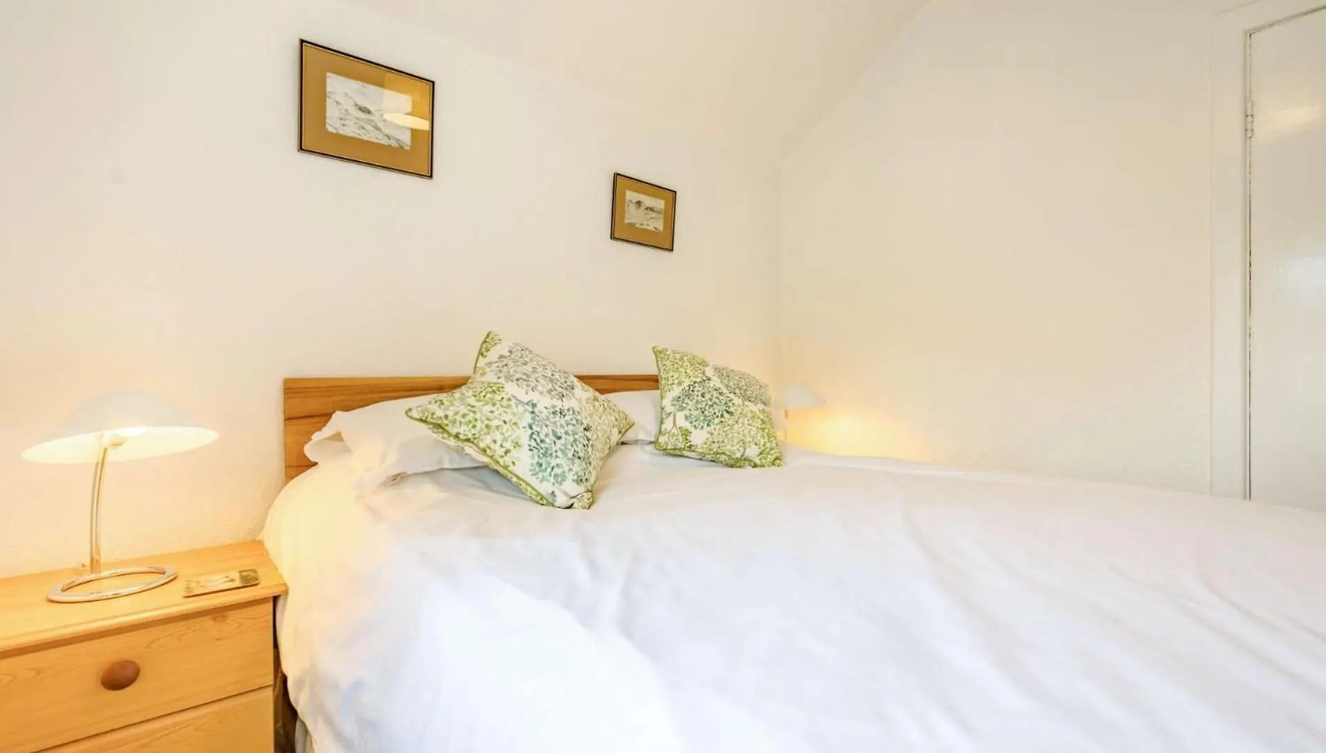 Holiday home 2 Bed In Borrowdale Sz302 *