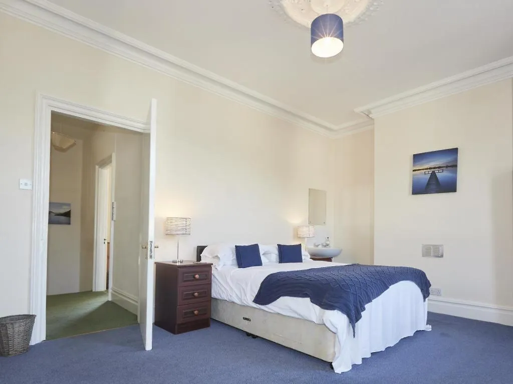 5 Bed In Keswick Sz291 Holiday home