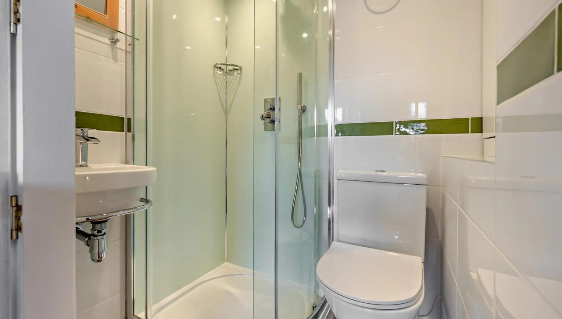 1 Bed In Keswick Sz472