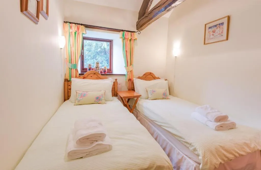 3 Bed In Borrowdale Sz465 Holiday home