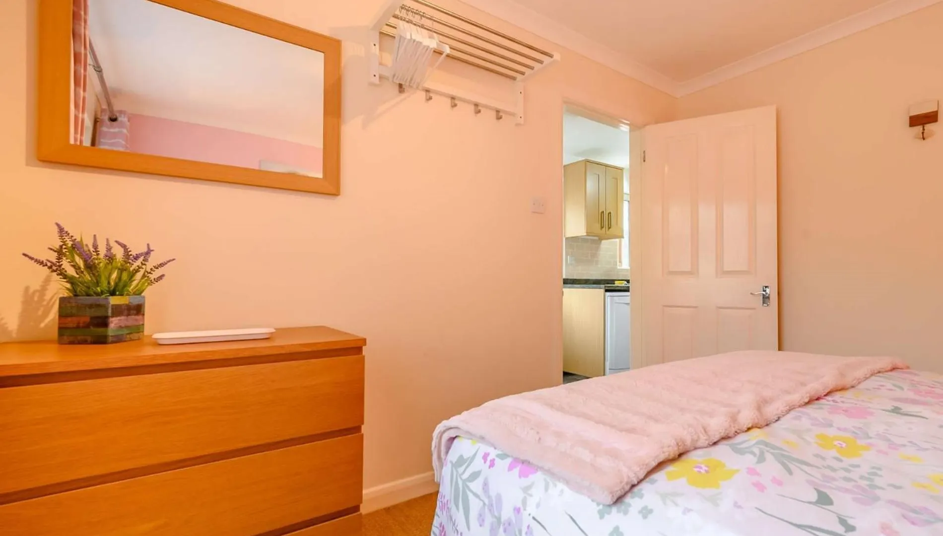 1 Bed In Keswick Sz133 *