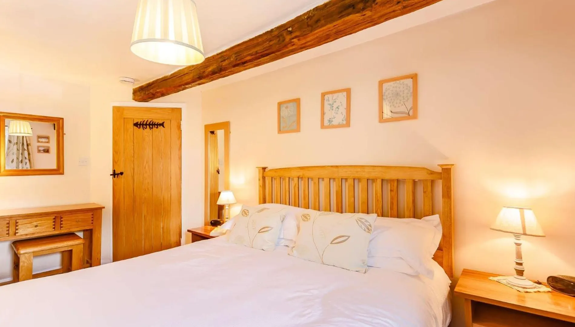 2 Bed In Sz341 Holiday home