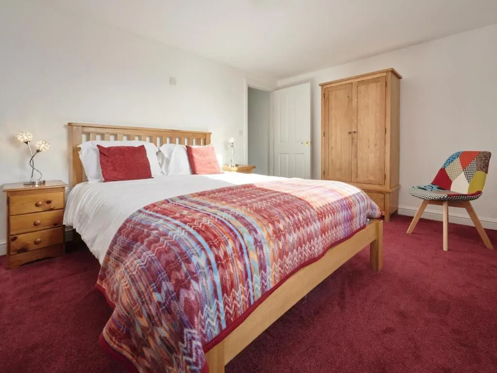 8 Bed In Sz373 Holiday home