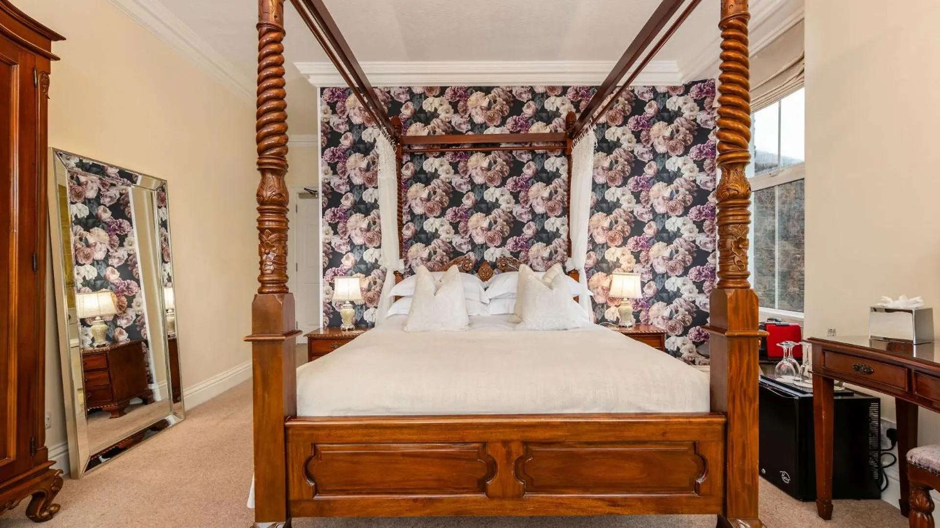 Wheatlands Lodge-windermere - Of The Year 2024 - Adult Only - Free Car Park Windermere
