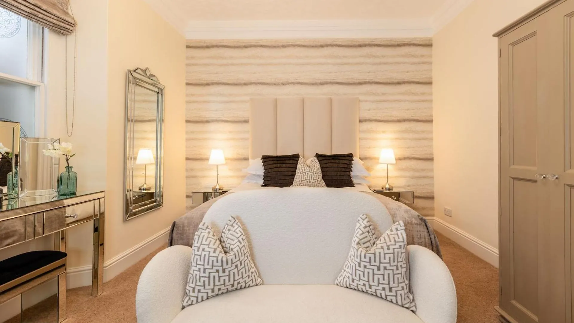Wheatlands Lodge-windermere - Of The Year 2024 - Adult Only - Free Car Park Windermere
