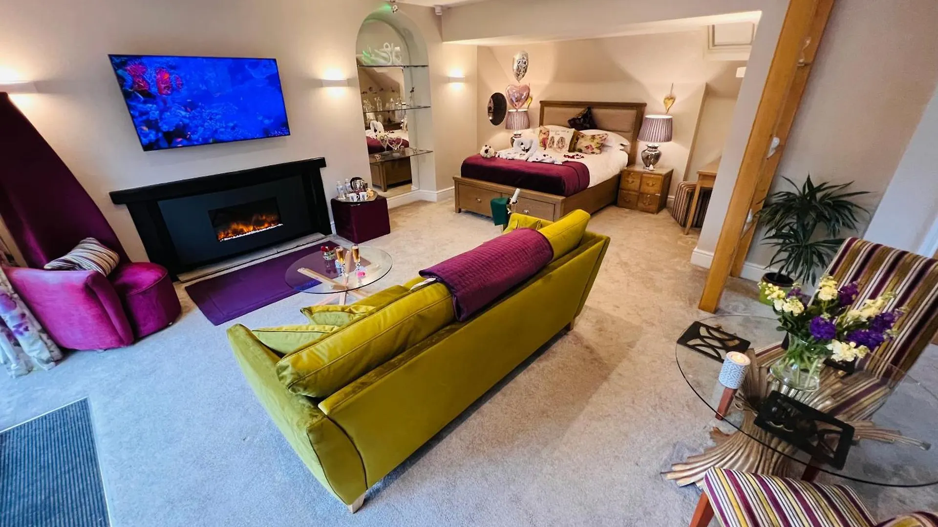 Boutique & Hot Tubs