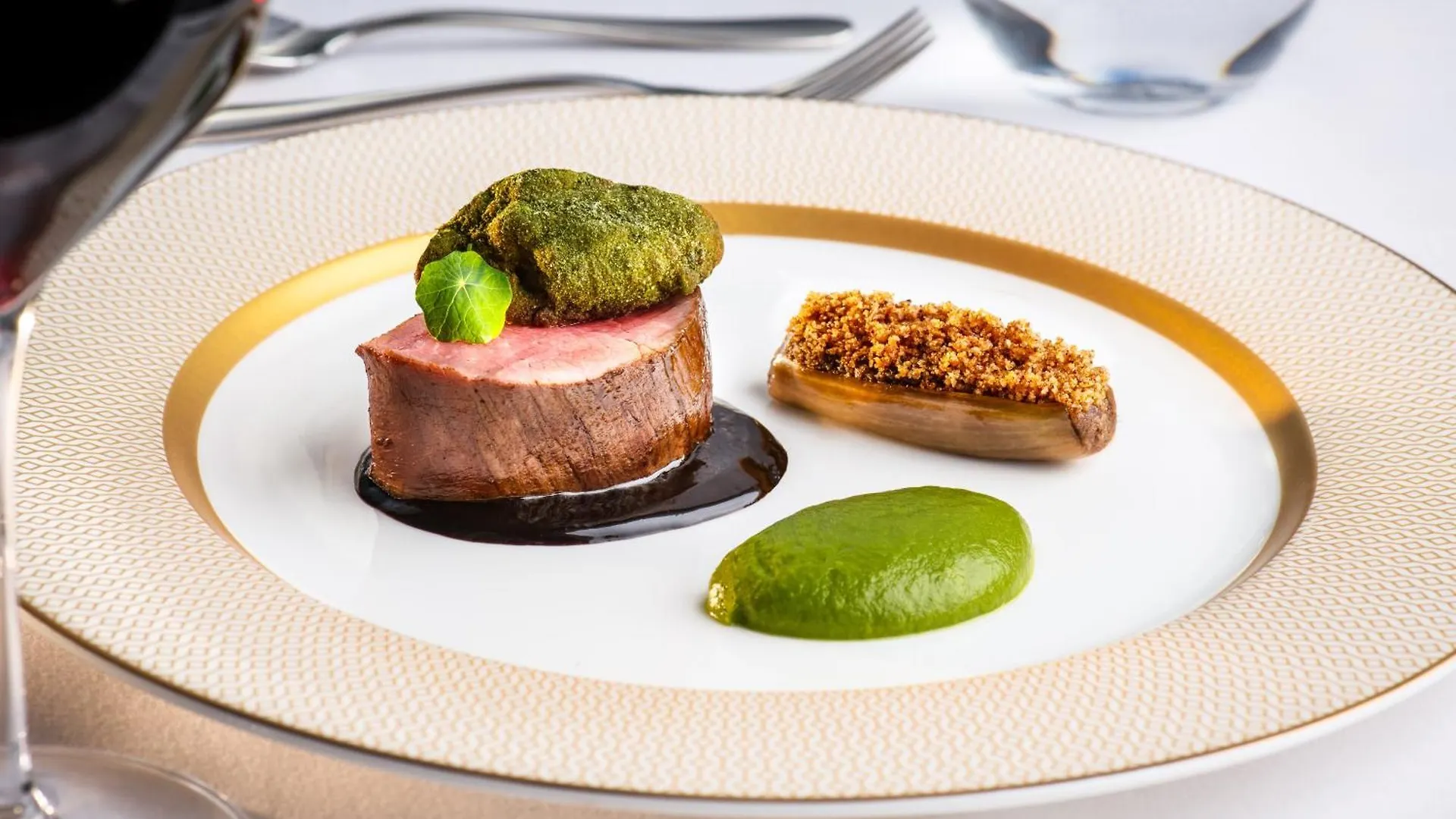 Langdale Chase Hotel 5*