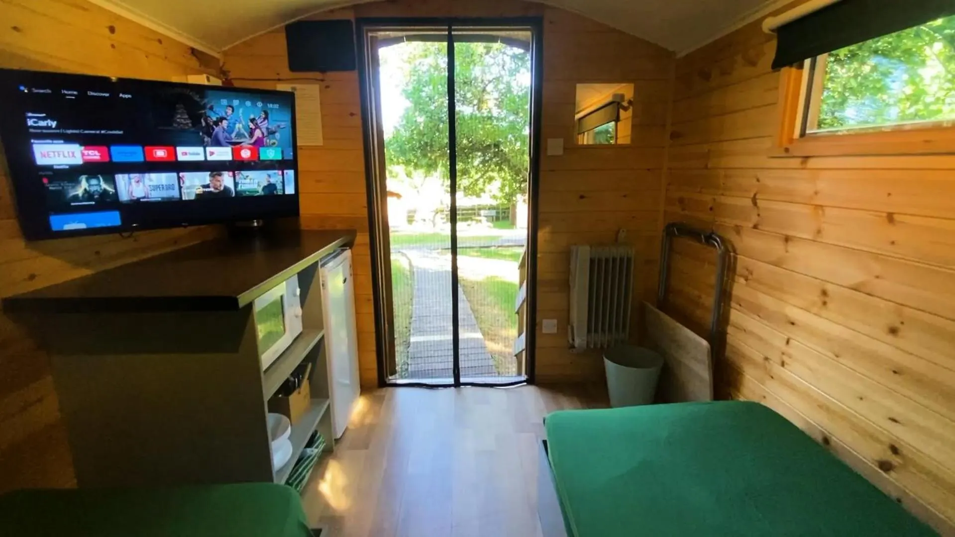 Orchard Hideaways * Penrith