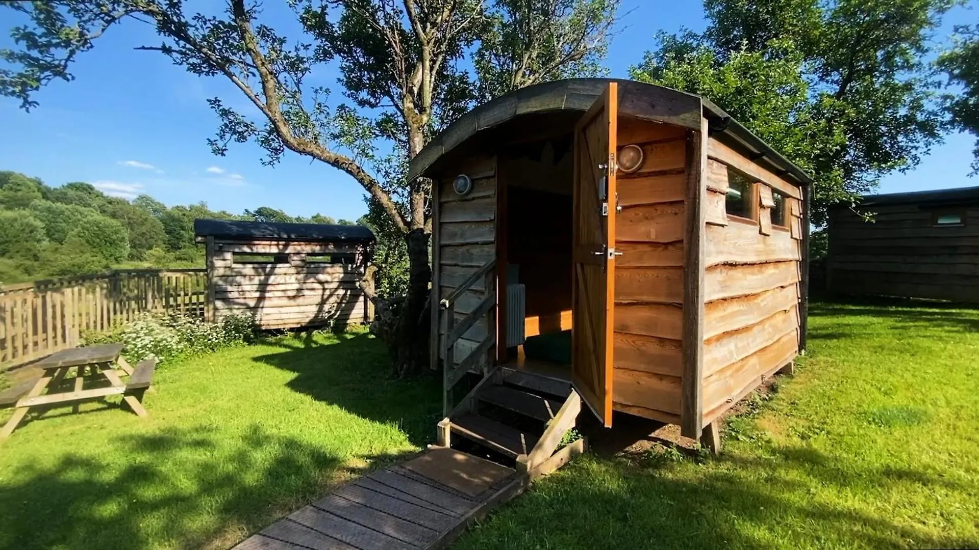 Orchard Hideaways Campsite