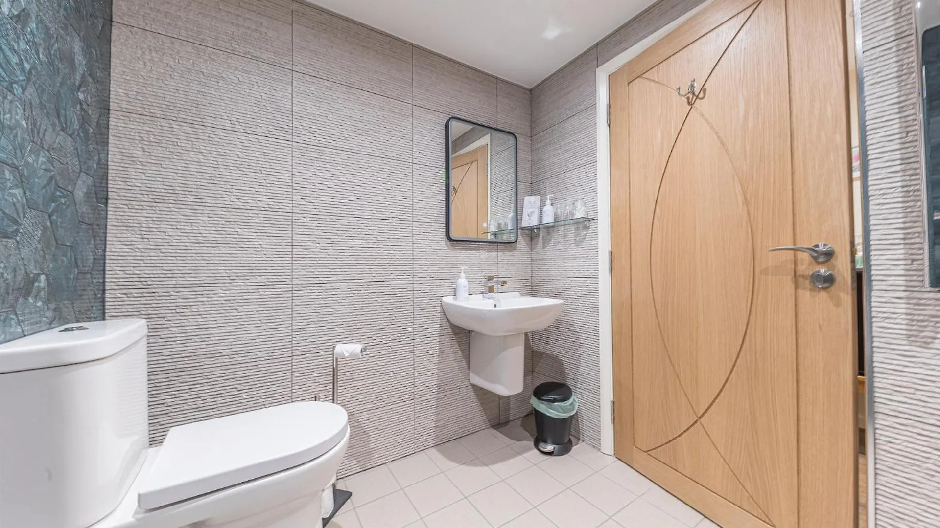 Meadowdore Stay B&B *