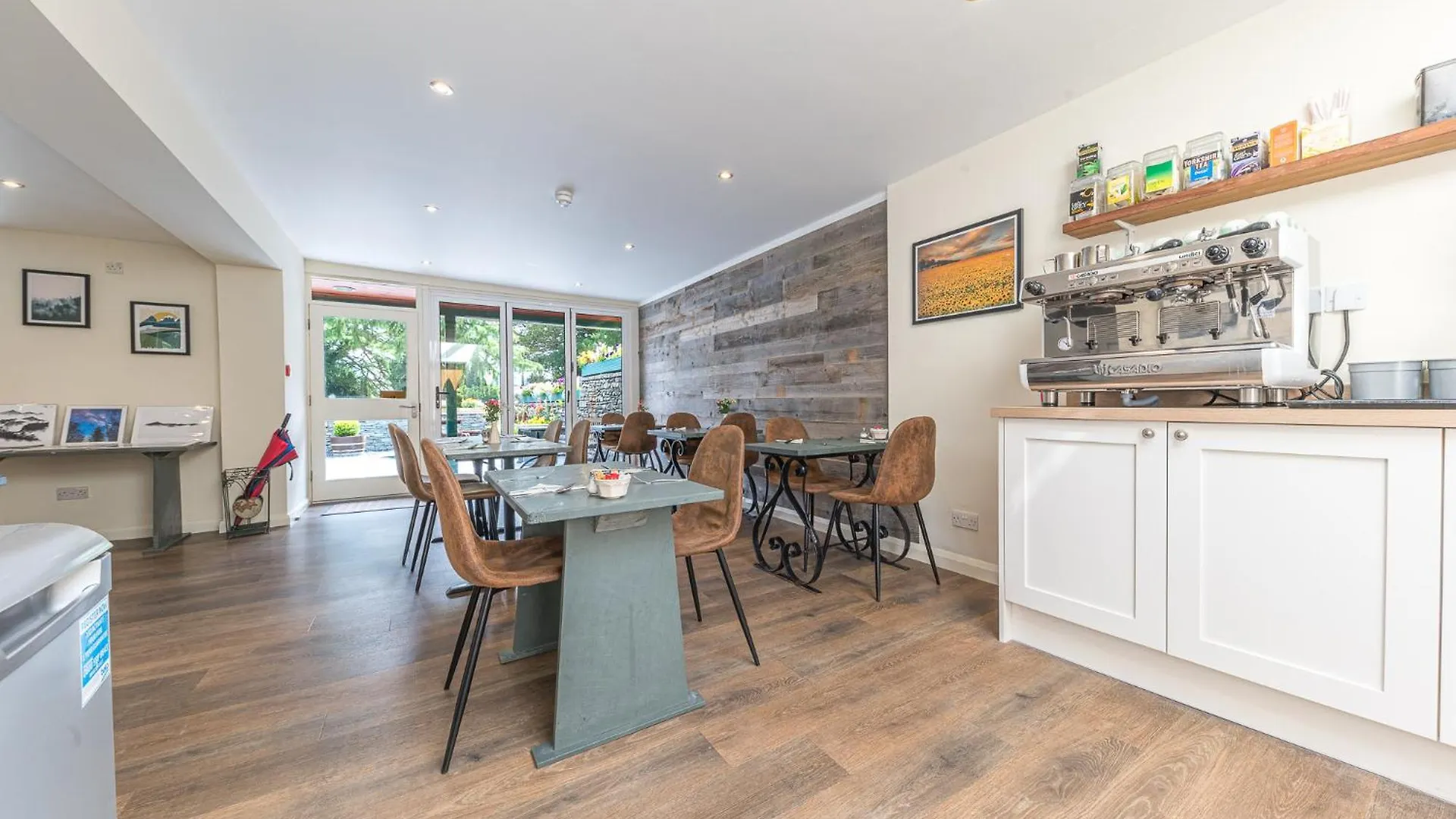 Meadowdore Stay B&B Bed & Breakfast *