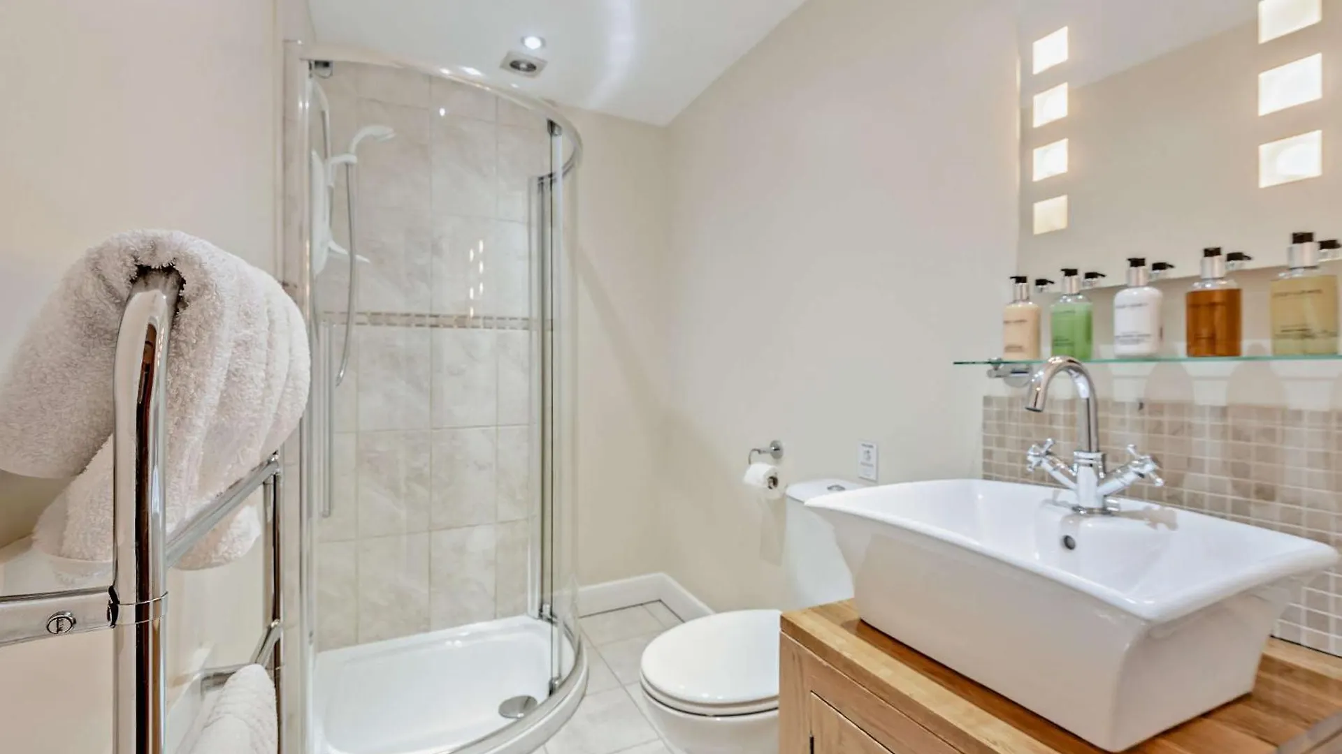 Highside Farm Bed & Breakfast 4*
