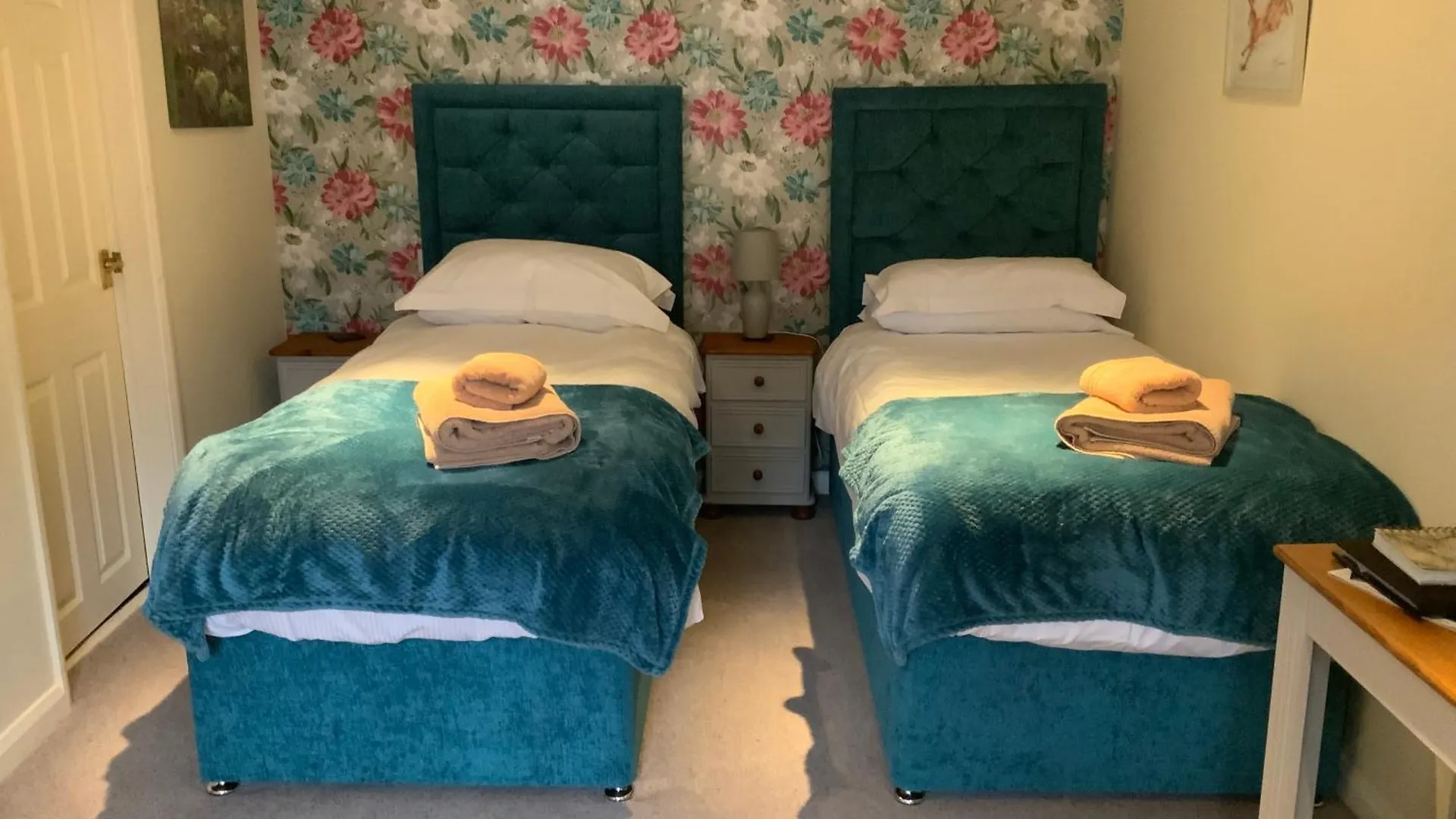 Meadowdore Stay B&B Bed & Breakfast