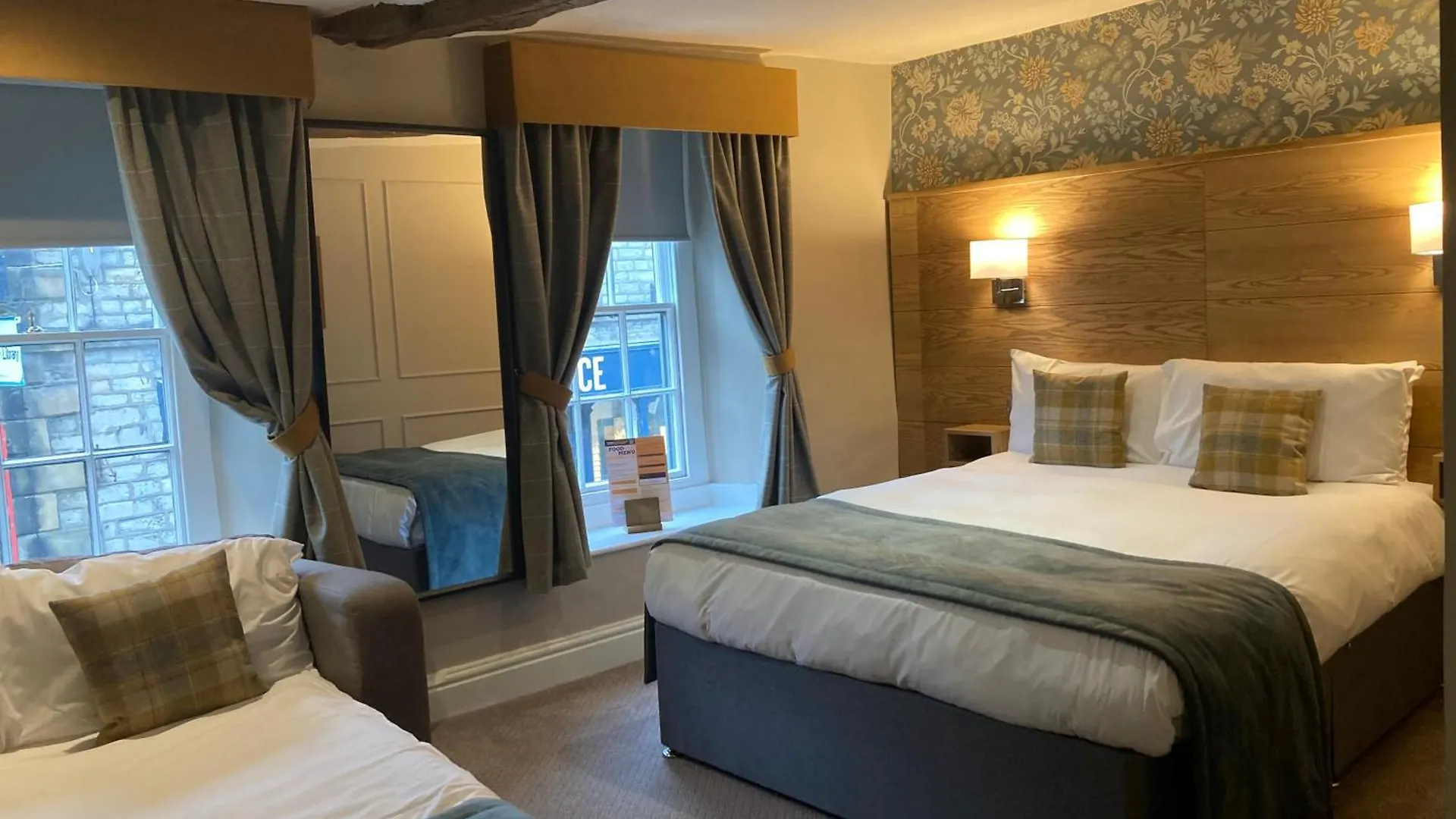 Snooty Fox Hotel