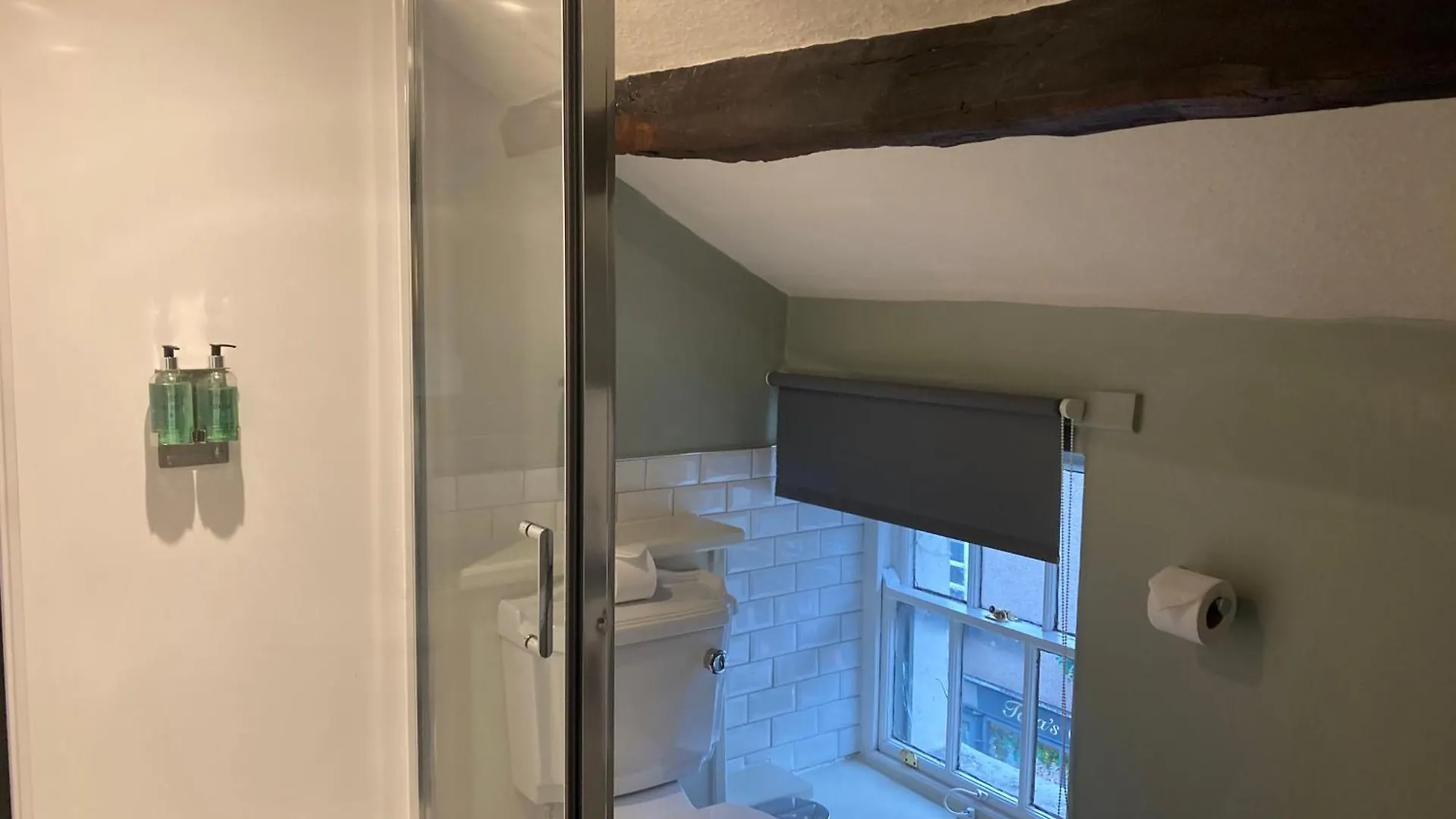 Snooty Fox Hotel