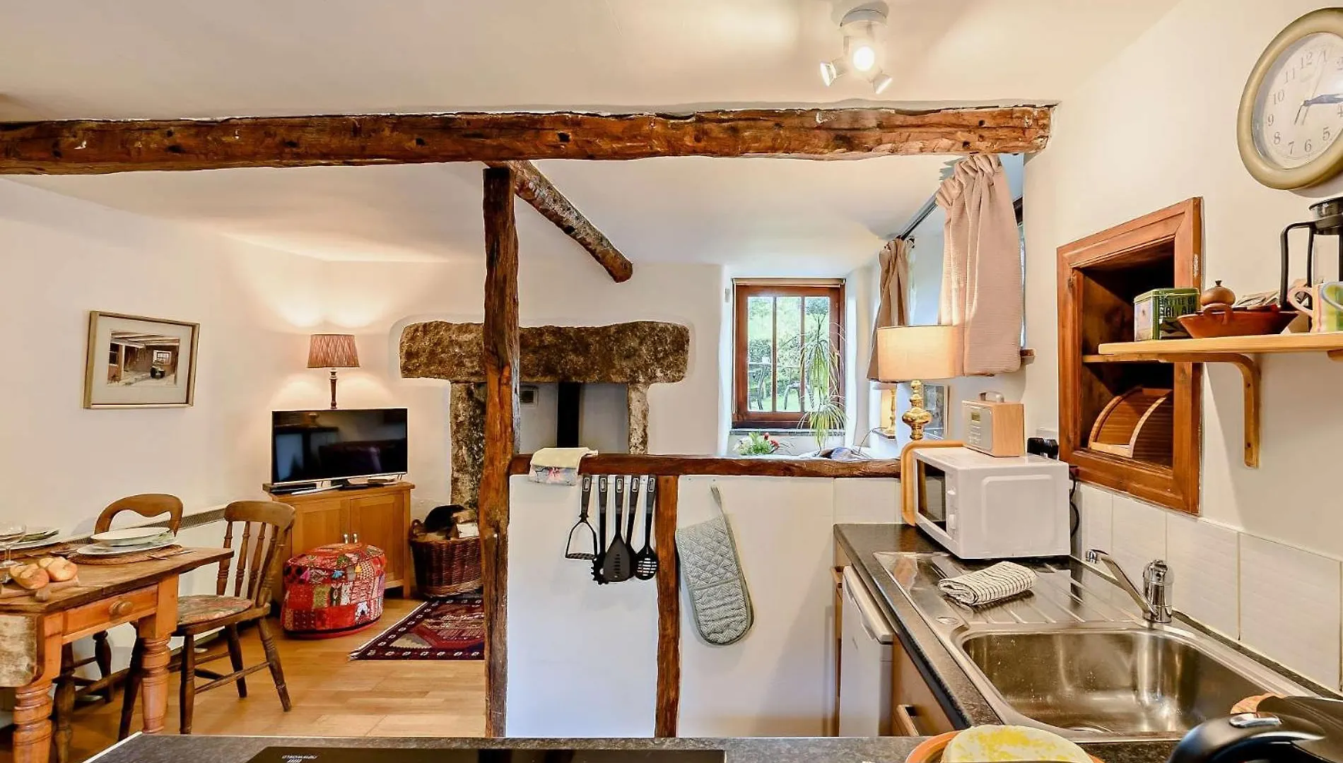 1 Bed In Lcc70 * Crosthwaite
