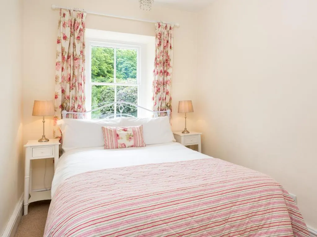 6 Bed In Sz327 Holiday home