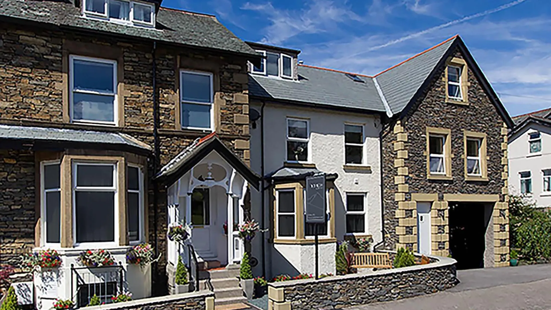 Thornbank House Offering Breakfast And With Free Off Site Health Club 4*