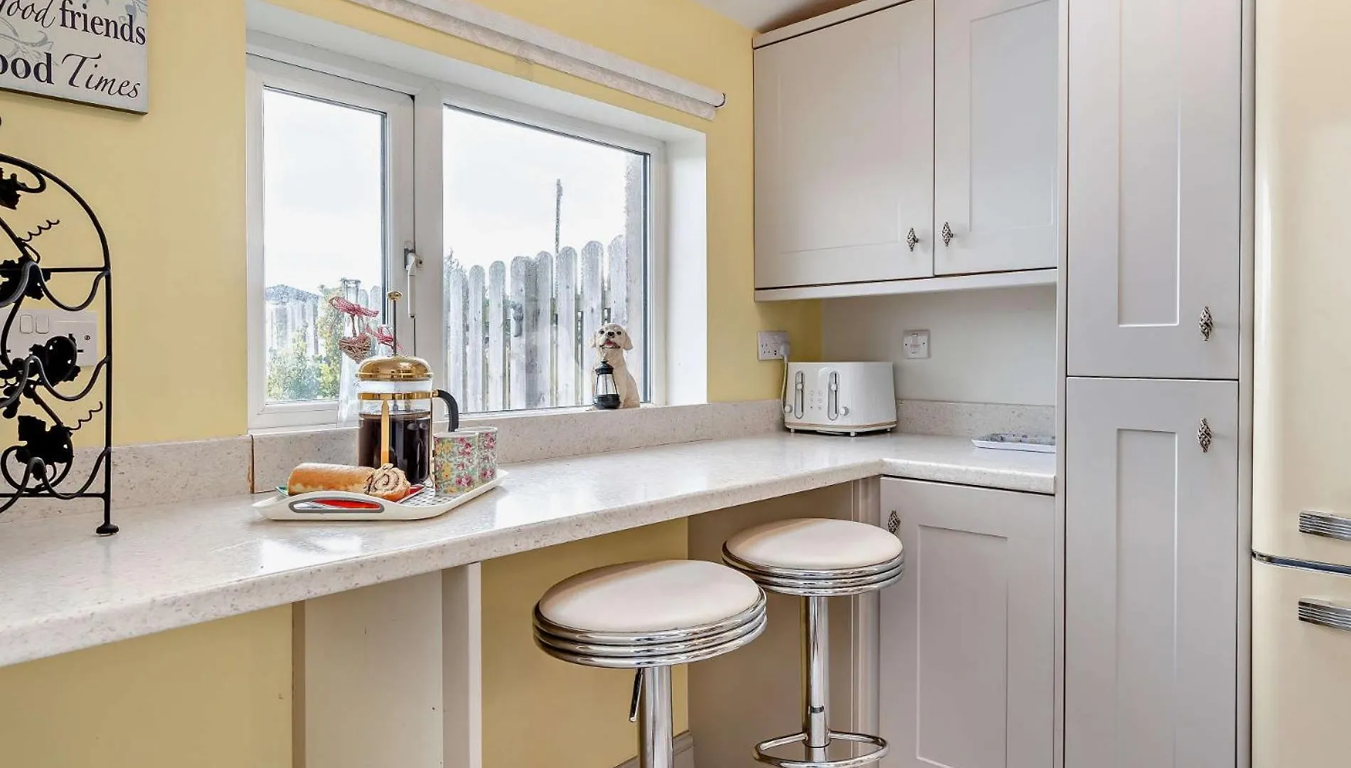 2 Bed In 93608 Millom