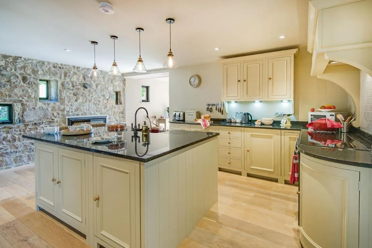 Williamston Barn & Cowshed * Slaggyford
