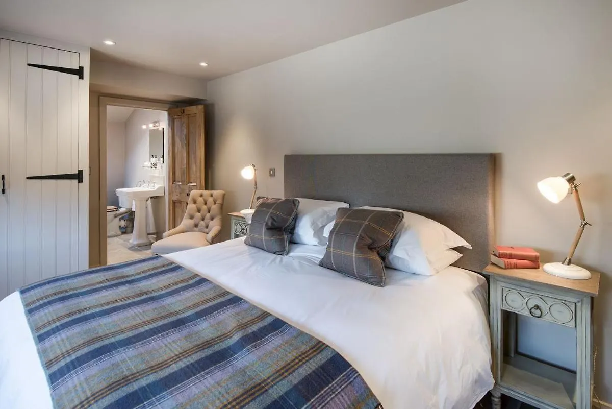 Holiday home Williamston Barn & Cowshed *