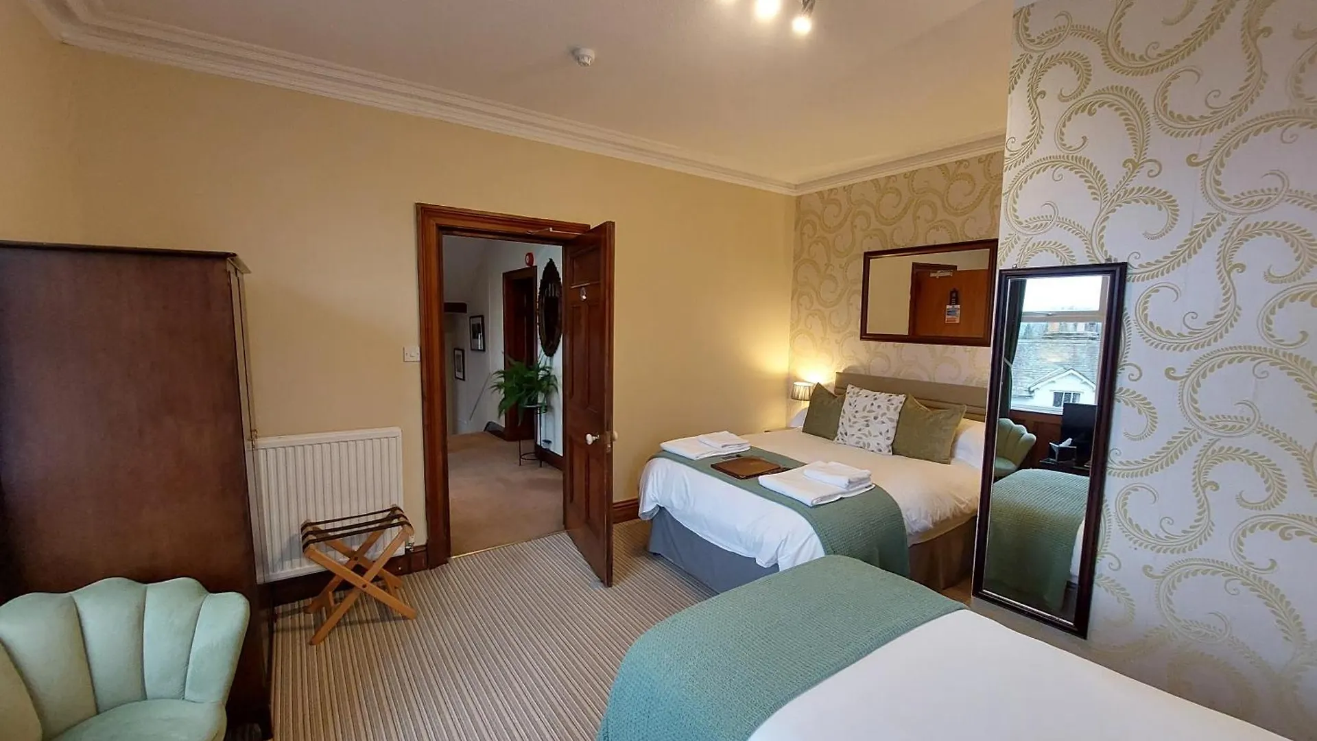 1 Park Road 4*