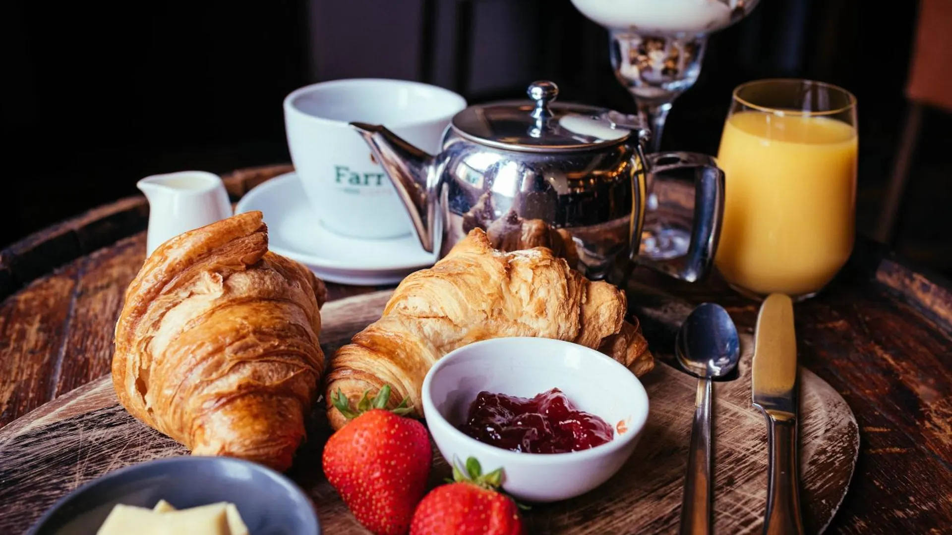 The Duke Of Edinburgh & Bar Hotel 4*