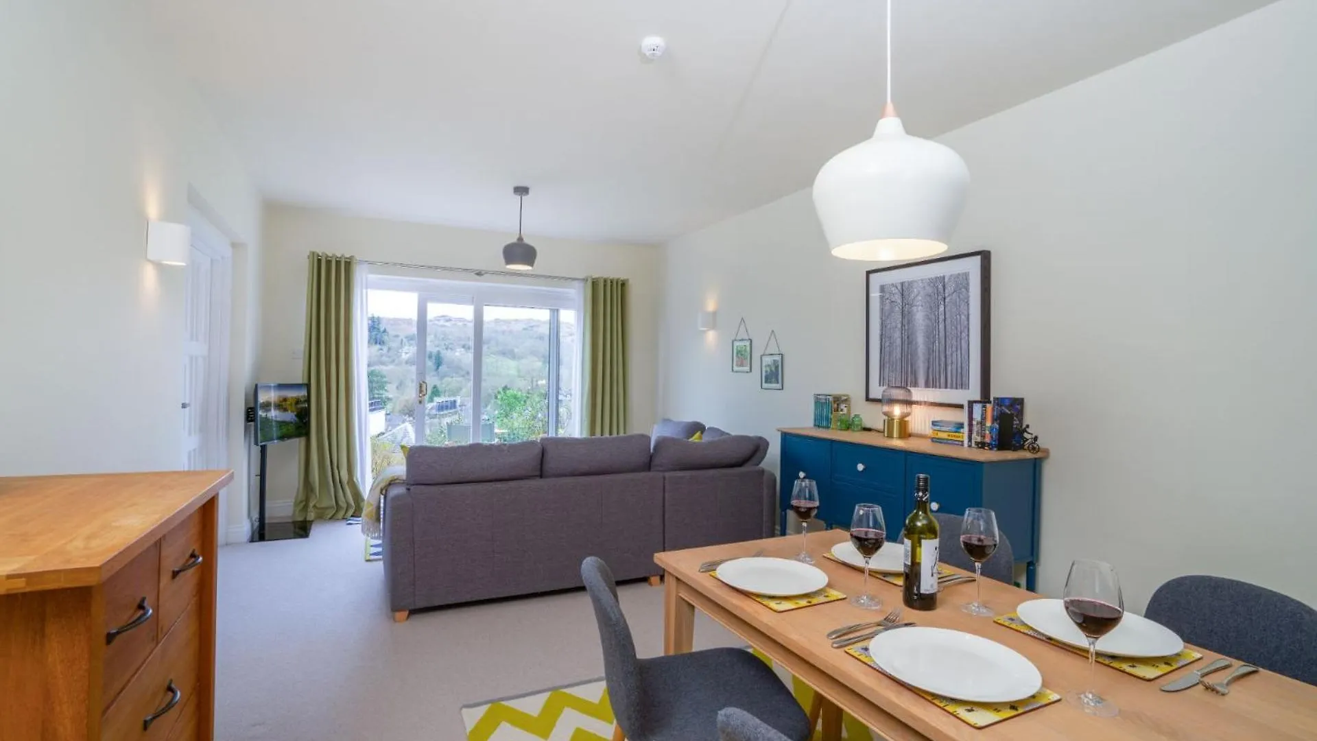 Idyllic Retreat With Panoramic Views By Letmestay Ambleside