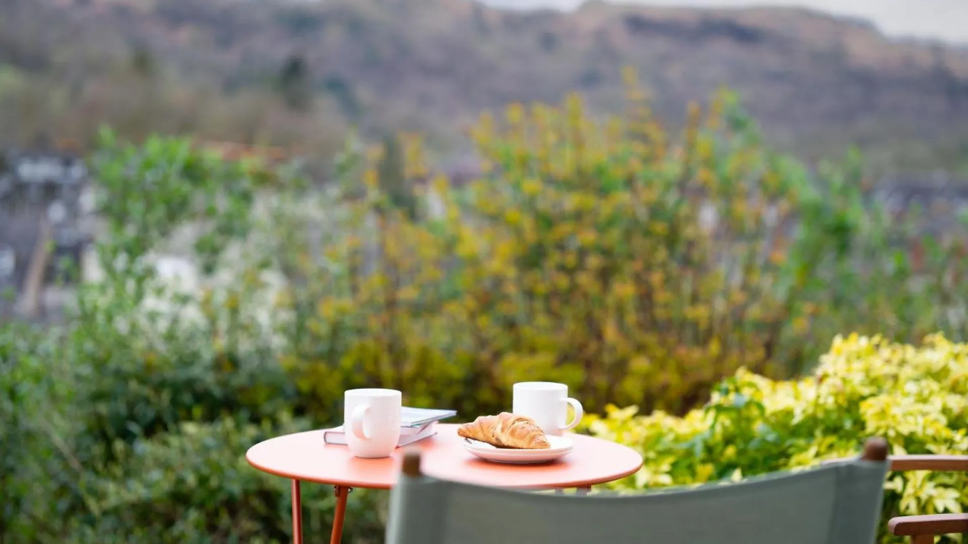 Idyllic Retreat With Panoramic Views By Letmestay