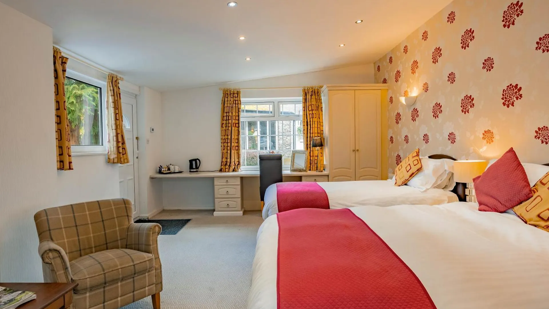 Burn Garden - On Windermere 4*