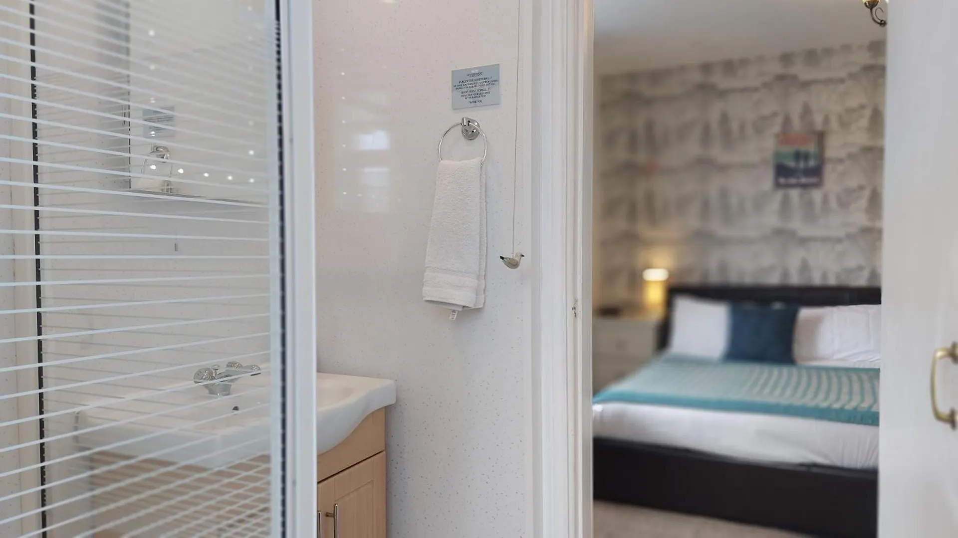 Invergarry Only For Adults 4*