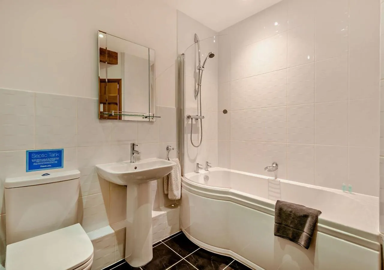 Apartment Turret At Hadrians Irthington