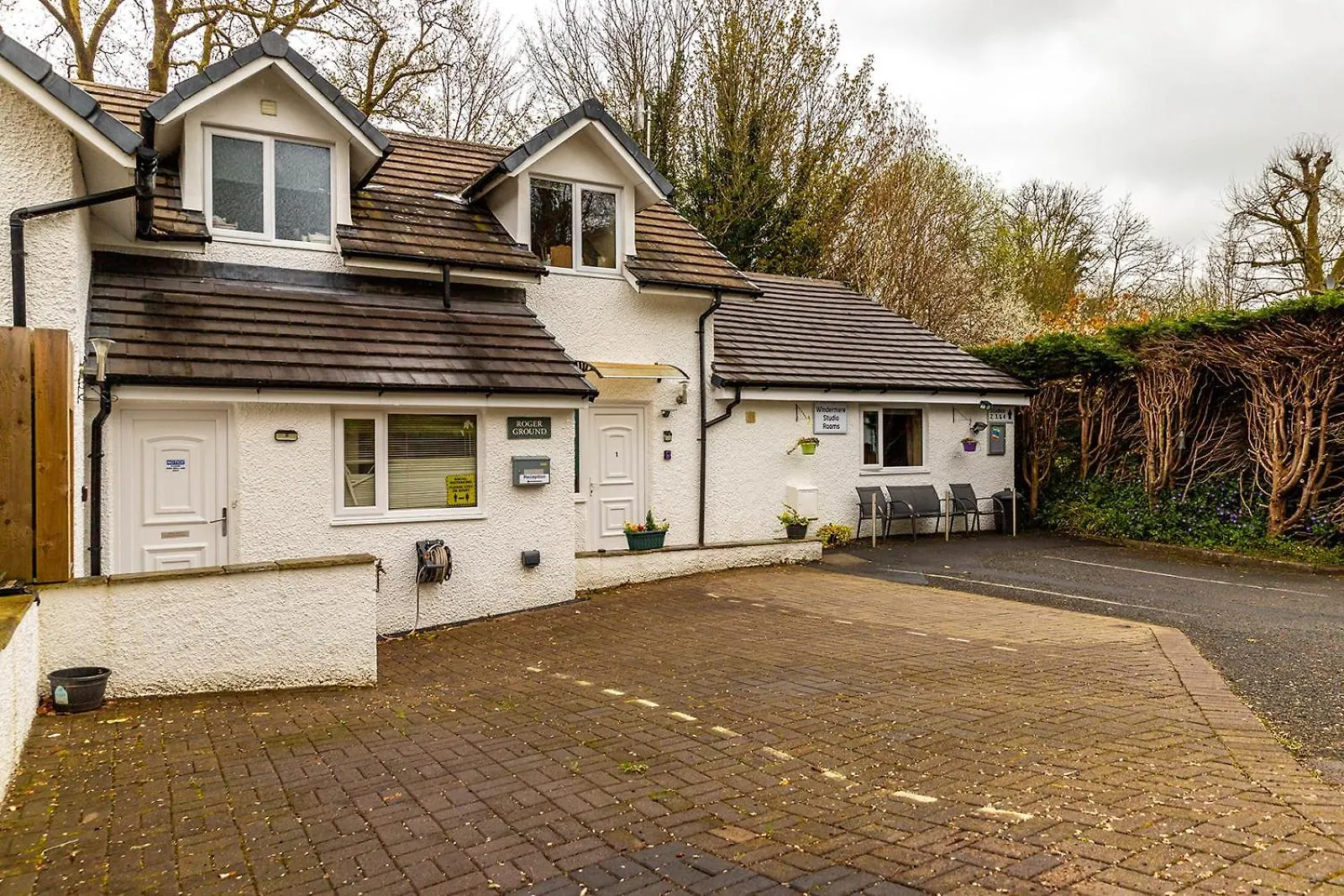 Roger Ground - With Onsite Car Parking Penzion