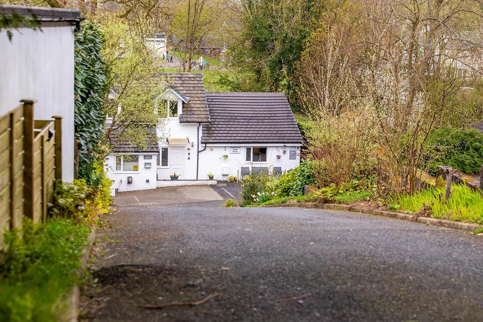 Penzion Roger Ground - With Onsite Car Parking