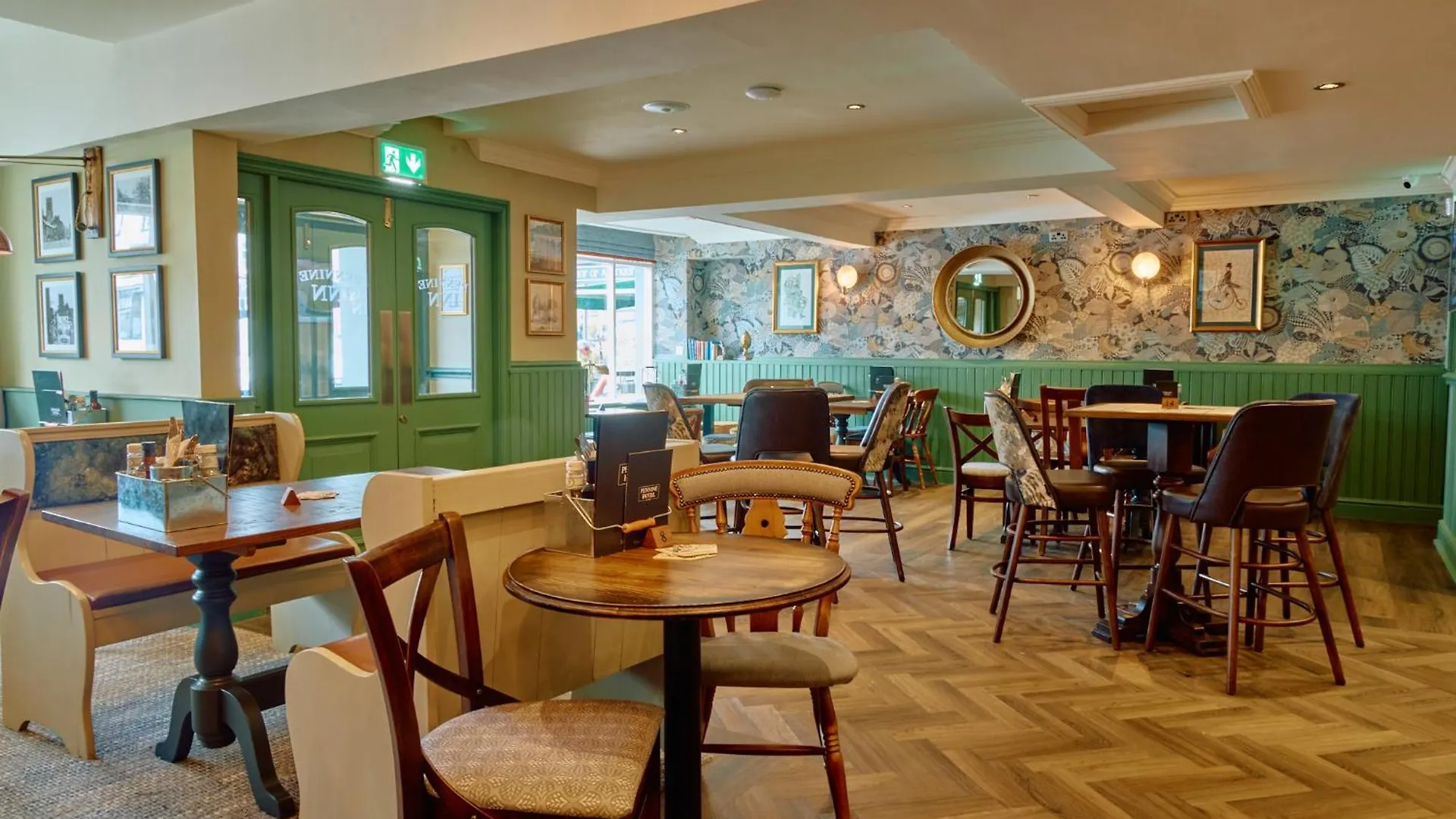 The Pennine Hotel 3*