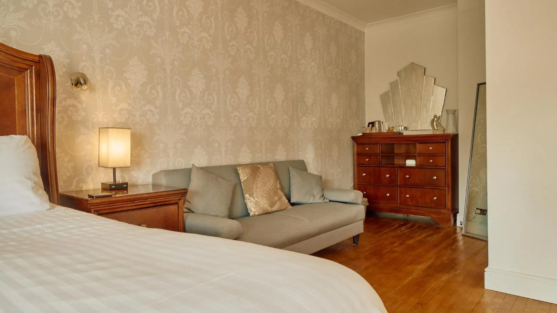The Pennine 3*