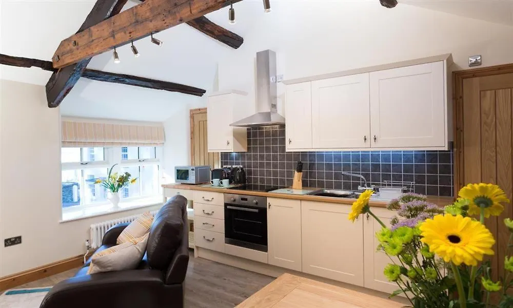 Holiday home Abbots Reading Mews 2 *