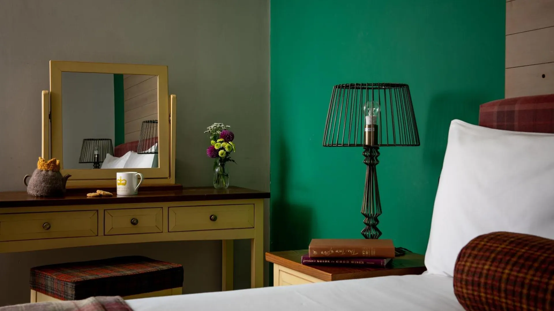 The Crown Hotel 4*