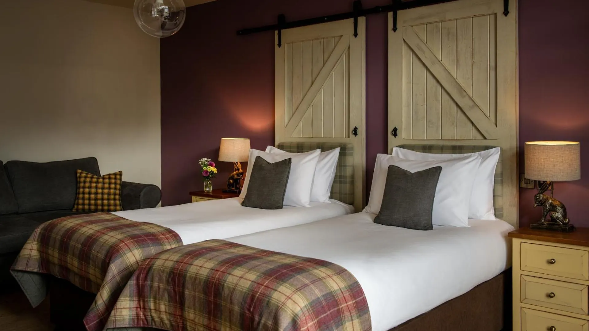 The Crown Pooley Bridge